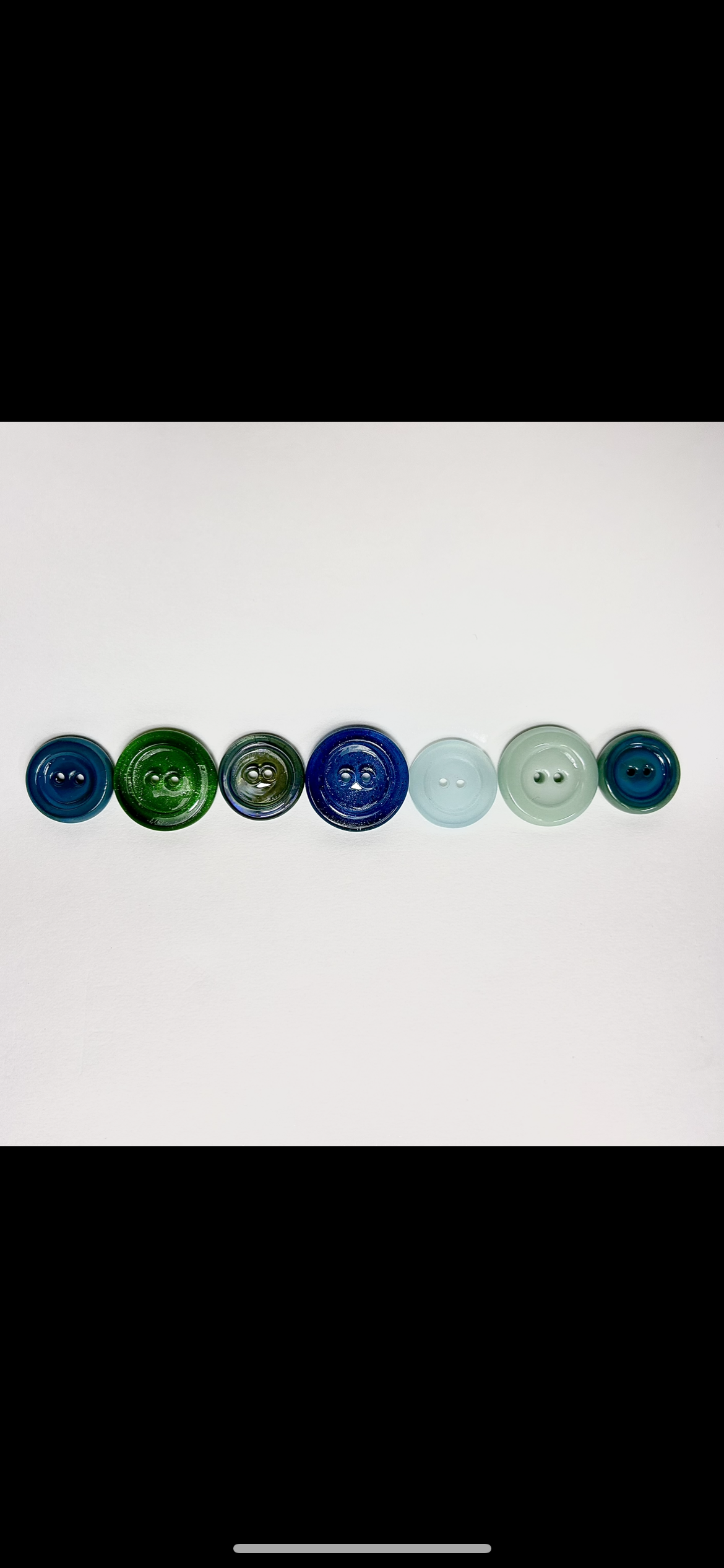 Mint Glass Button Marble Holder