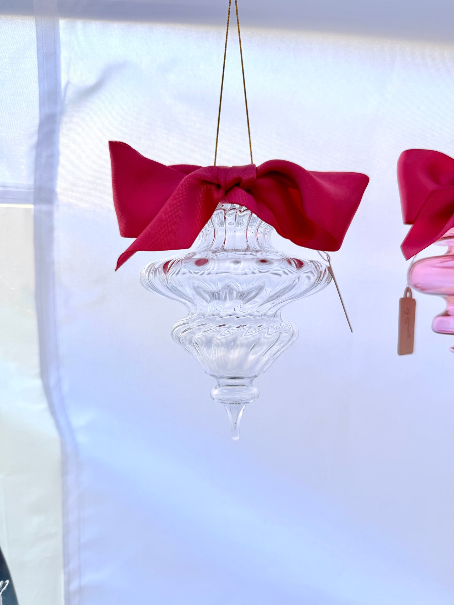 Snowflake with Fuchsia Bow