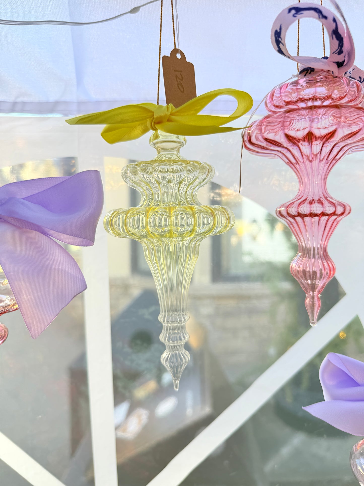 Marzipan Silver Fumed with Daffodil Bow