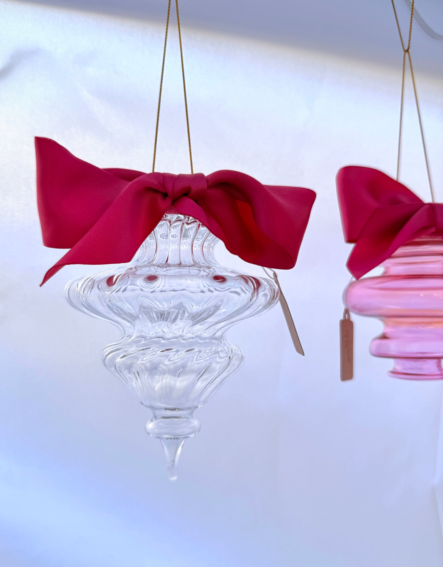 Snowflake with Fuchsia Bow