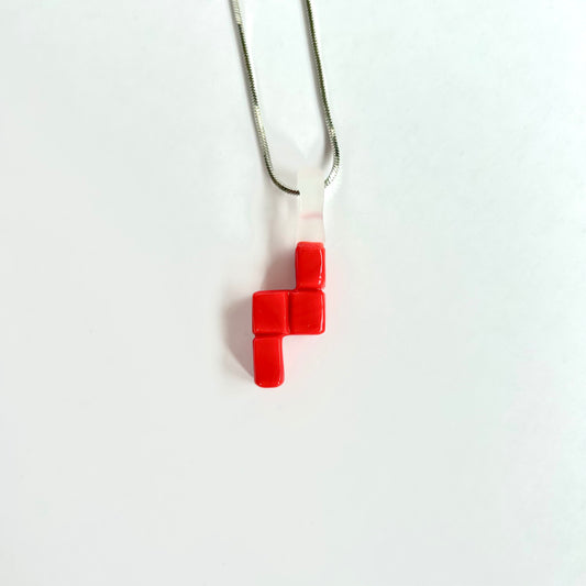 Nostalgia “Z” Block Pendant in Poppy